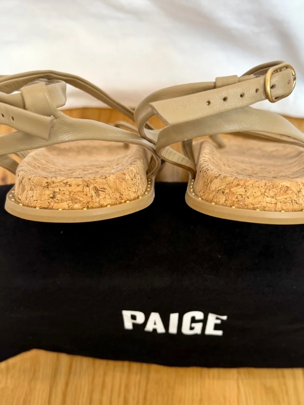 PAIGE Zana Women's Sz 11 Sand Leather Cork Footbed Gold Studded Strappy Sandal